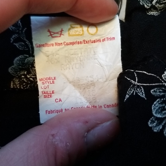 Dynamite Skort w/ Rose Pattern - Picture 3 of 8